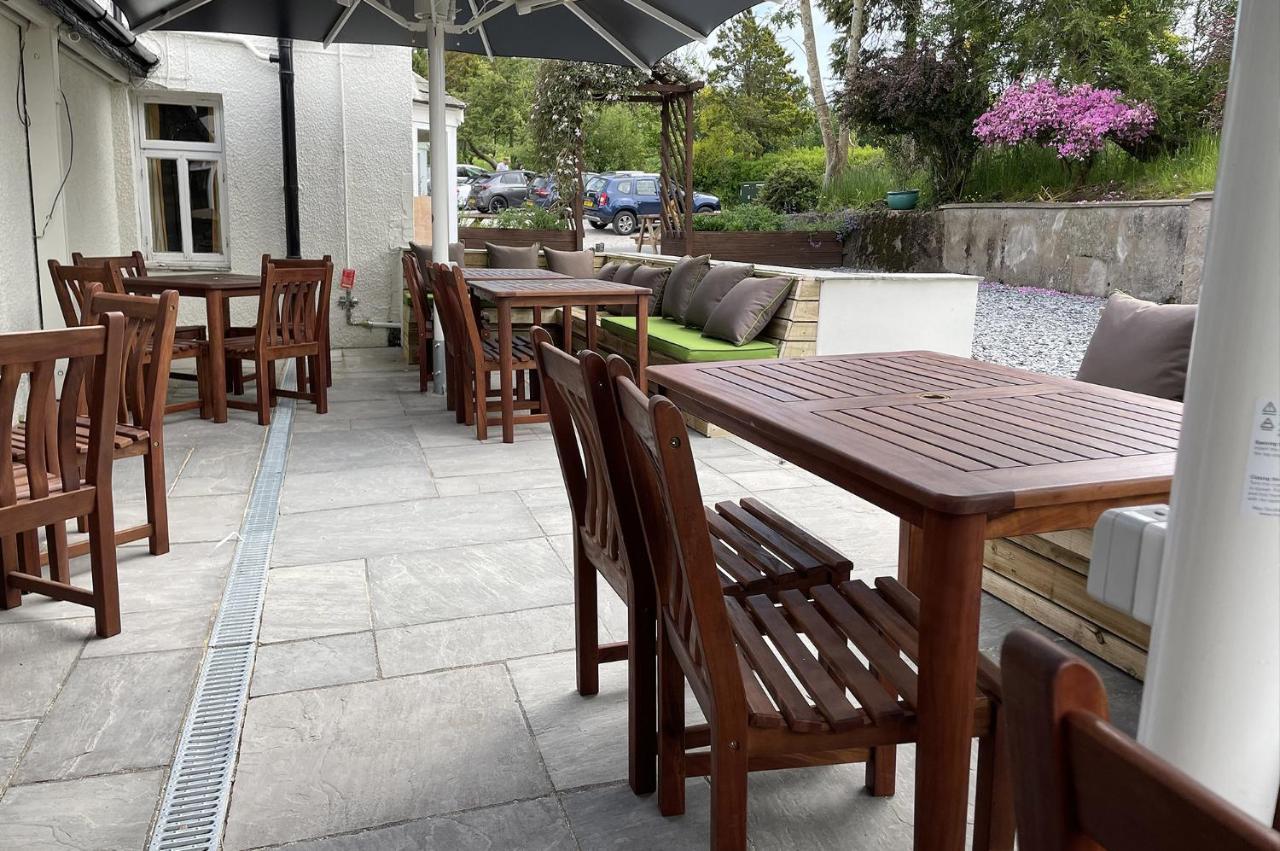 The Bridge Inn Holmrook Екстериор снимка